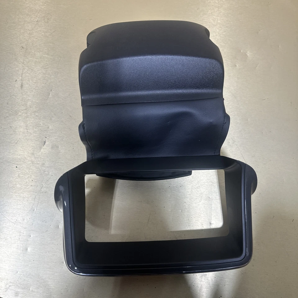 Chevrolet Volt 2013 cubierta de columna de dirección OEM Foto 1 de 4