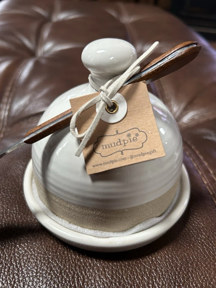 Butter Bell Creme Pottery French Crock - Image 1 of 4