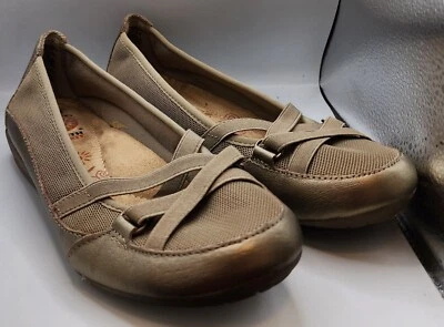 Earth Spirit Cuero Metálico Talla 7.5 Color Platino Ballet Planos Beige Mujer Foto 1 de 4