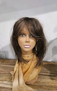 Parrucca ondulata a strati lunghi marrone cioccolato con frange capelli sintetici senza cappuccio 14" - Foto 1 di 7