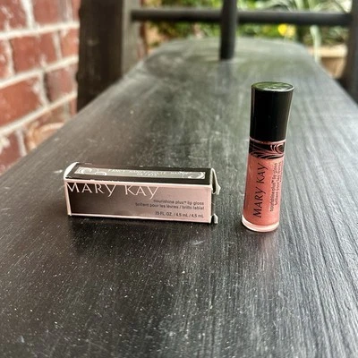 Mary Kay Nourishine Plus Lip Gloss Fancy Nancy #047935 Full Size - Image 1 of 4