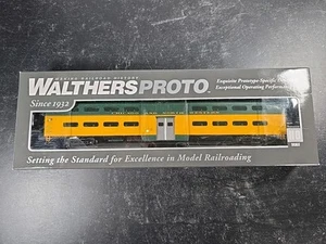 Walthers Proto HO 85' P-S BILEVEL COMMUTER CAB CHICAGO & N. WESTERN 920-16521 - Bild 1 von 6