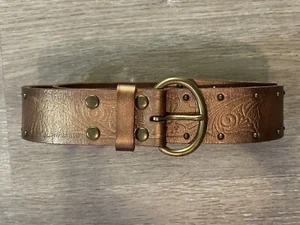 Lucky Brand Brassy gold Leather Belt Size S Floral Boho Brass Buckle 1.75 - EUC - Picture 1 of 11