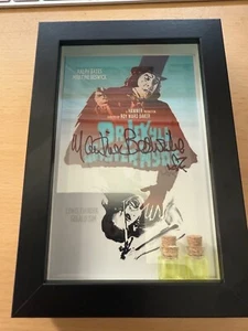 Hammer Horror movie box frame display signed by actress Martine Beswick - Imagen 1 de 4