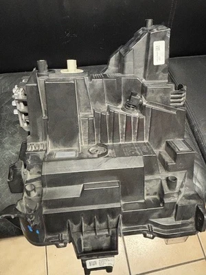 OEM 2022 GMC Sierra 2500HD AT4 Left headlight - Image 1 of 4