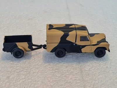 CORGI Diecast Landrover & Trailer Army - Image 1 of 4