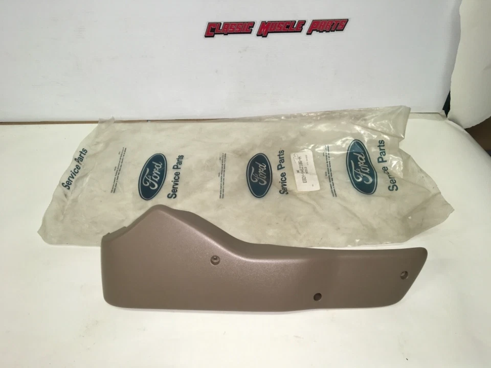 NEW OEM 88 89 90 91 Lincoln Continental Right Seat Trim Cover Tan  - Image 1 of 4