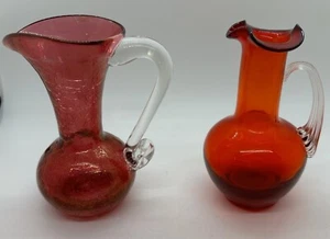 2 Vintage mundgeblasene Mini Krüge mit aufgesetzten Griffen Cranberry Crackle & Rubinrot - Bild 1 von 13