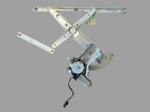 Land Rover Discovery 1 or 2 96-04 OEM Passenger Front Window Regulator W. Motor - Picture 1 of 4
