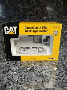 Vintage 1994 Ertl 1:16 Scale CAT Caterpillar 2-Ton Track-Type Tractor, #2438 NIB - Picture 1 of 2