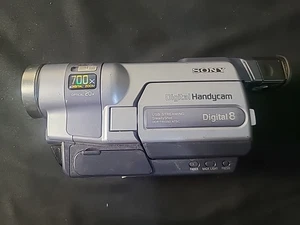 Sony Handycam DCR-TRV250 Digital8 Camcorder - Picture 1 of 8