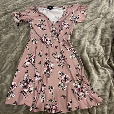 IZ Byer Dress Size M - Image 1 of 4