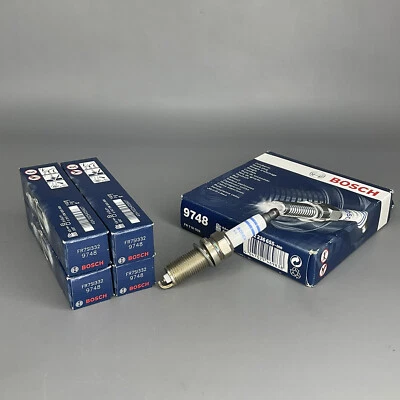 BOSCH Iridium Spark Plug 9748 4PCS For 2006-2012 MITSUBISHI ECLIPSE L4-2.4L - Image 1 of 4