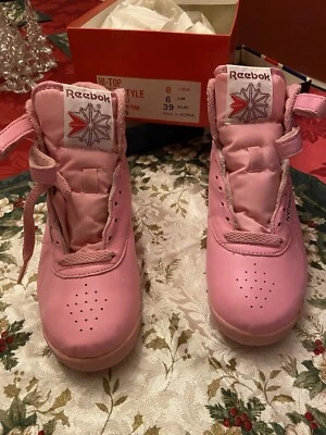 Principios de los 80 Reebok Freestyle Hi-Top Bubble Gum Rosa Mujer’s Talla 8 Nunca Usado Foto 1 de 4