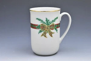 The Hunt George Briard White Red Green Gold Plaid Ribbon Holiday Pine Mug(s) - Picture 1 of 3