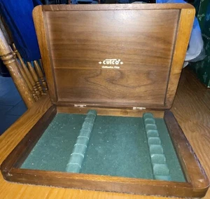 CUTCO WOOD STORAGE BOX CASE GREEN FELT LINED 8 STEAK KNIFE SLOTS 1059 CASE ONLY - Picture 1 of 9