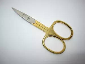 HOCHWERTIGE PRO EDELSTAHL GEBOGENE NAGELSCHERE mit GOLDGRIFF - Bild 1 von 4