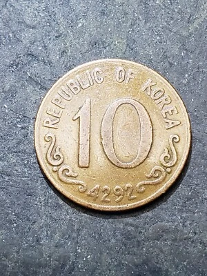 KE 4292 [1959] KM-1 10 Hwan Coin from South Korea #222 - Image 1 of 2