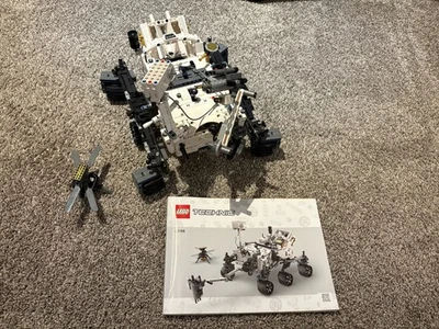 LEGO TECHNIC: NASA Mars Rover Perseverance (42158) - Image 1 of 4
