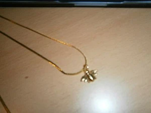 1 hübsche goldfarbene Halskette-Biene-Anhänger-Modeschmuck-NEU/UNGETRAGEN - Bild 1 von 1
