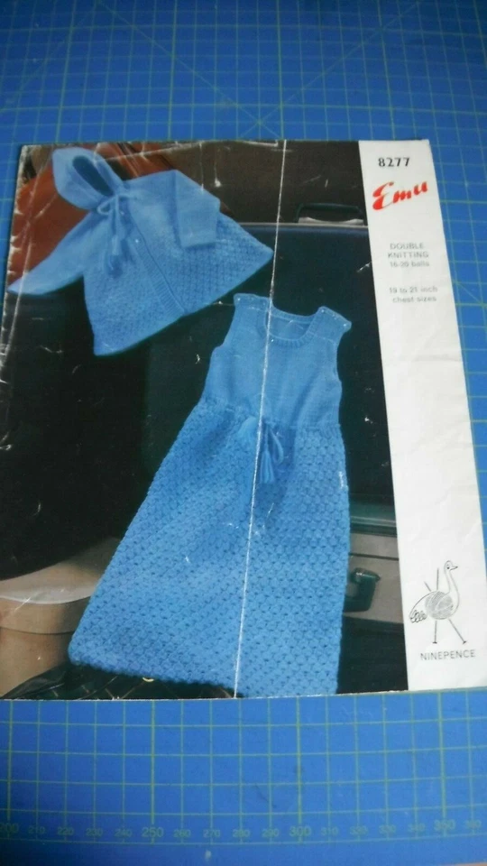 Abrigo y saco de dormir para niños Emu patrón de tejido 8277 Foto 1 de 1