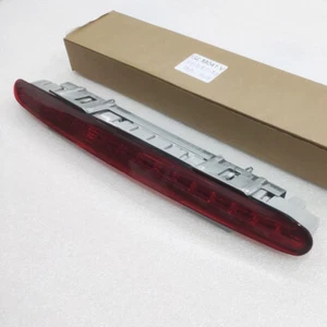 For 2003-12 Mercedes R230 SL500 SL55 AMG Trunk Third Brake Tail Stop Light Lamp - Foto 1 di 12
