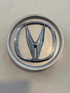 1 Factory Acura RL Center Cap Silver Finish Chrome Logo #44742-SJA-300 - Picture 1 of 2