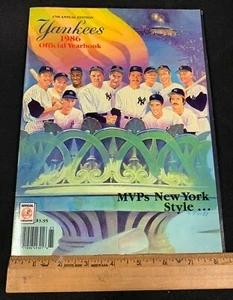 1986 VINTAGE OFFICIAL BASEBALL NEW YORK YANKEES YEARBOOK 4121 - Picture 1 of 1