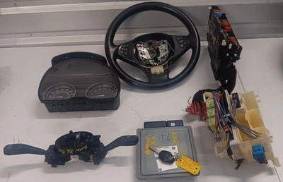 2008 BMW X3 3.0Si Steering +ECU W/Key + Cluster W/ Clock Spring s & Fusebox OEM Foto 1 de 4