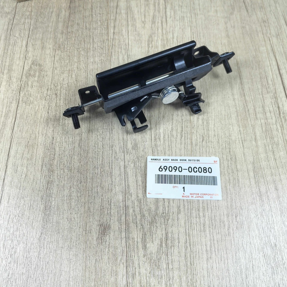 ¡OEM!Manija de puerta trasera para Toyota 01-07 Sequoia y 98-03 Sienna 69090-0C080 Foto 1 de 3