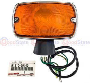 Genuine Toyota LandCruiser FJ45 FJ43 Front RH LH Indicator Turn Signal Light - Picture 1 of 3