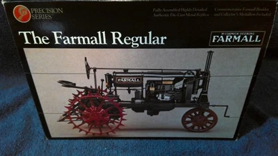 PRECISION SERIES FARMALL REGULAR. TOY TRACTOR WITH BOX - Image 1 of 4
