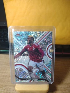 2022 Topps Finest MLS Soccer GYASI ZARDES Speckle Refractor 024/175 - Picture 1 of 2