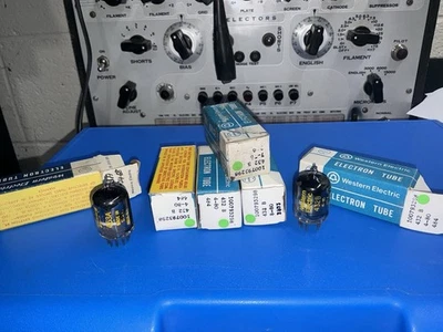 LOT OF 6 WESTERN ELECTRIC (5)  WE 432 B VACUUM TUBE & (1) WE 453A  IN BOX - Image 1 of 4