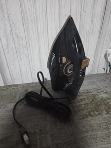 Plancha de vapor profesional Electrolux para ropa, 1700 vatios - negra - Imagen 1 de 4