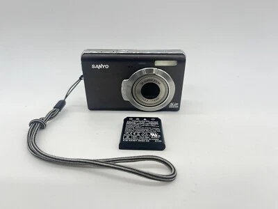 Sanyo VPC-T700 7.0MP Compact Digital Camera With Battery No Charger UNTESTED - Image 1 of 4
