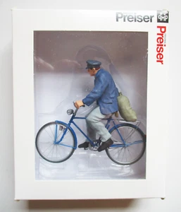 Preiser 1:22.5 G scale Farmer with Sack of Goods on Bicycle : Figure # 45067 - Picture 1 of 4