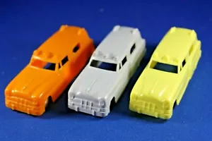 Plasticville - O-O27 - Vehicles - V10 - 3 Ambulance - Orange - Gray - Yellow - Picture 1 of 11