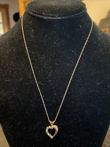14K Gold Emerald & Diamond Heart Pendant with a 10k 18” Chain - Picture 1 of 6