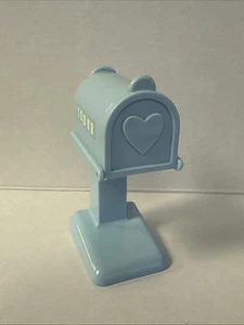 PLAYSKOOL DOLLHOUSE Blue MAILBOX 1990 - Picture 1 of 11