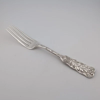 Gorham St. Garfo de jantar Cloud prata esterlina - 7 5/8" - com monograma - Imagem 1 de 4