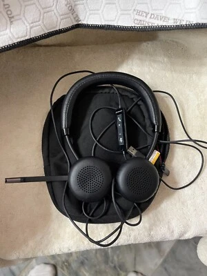 Plantronics Blackwire C520-M - 500 Series - headset - on-ear W Soft Case - Image 1 of 2