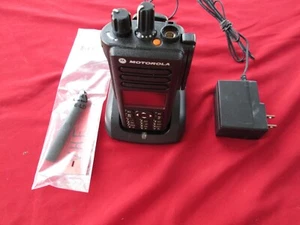 Motorola XPR7550 VHF 136-174MHz 5w DMR Radio AAH56JDN9KA1AN BLUETOOTH Very Clean - Zdjęcie 1 z 14