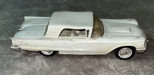 1960 FORD THUNDERBIRD HARDTOP 1/25 scale PROMO/FRICTION BY AMT WHITE - Picture 1 of 8