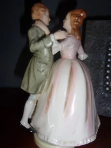 VINTAGE MUSICAL COUPLE PORCELAN JAPAN - Picture 1 of 2