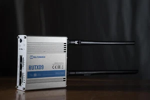 Teltonika RUTX09 Router 4G Dual Sim - Photo 1/4