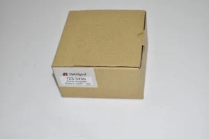 *JM* OPTOSIGMA 123-3450  Preset Dovetail Stage  - NEW    (VAY57) - Picture 1 of 3