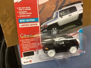 Johnny Lightning Classic Gold 2007 FJ Cruiser White Lightning Chase - Imagen 1 de 3