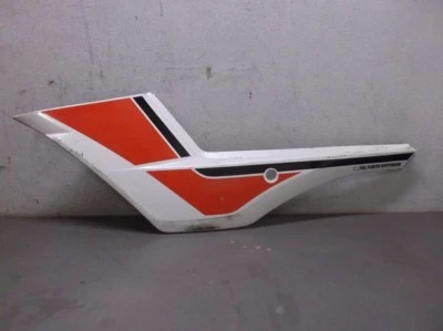 Cubierta lateral izquierda usada para un Suzuki GS700E/ESF/EF 1985 Foto 1 de 4