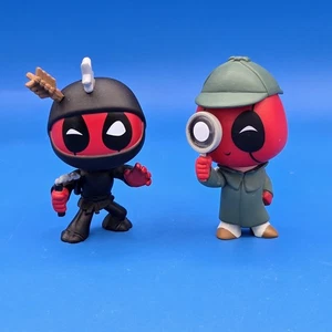 Lot Of 2 Deadpool 30th Anniversary Mystery Mini Vinyl Figures Sherlock & Ninja - Picture 1 of 6
